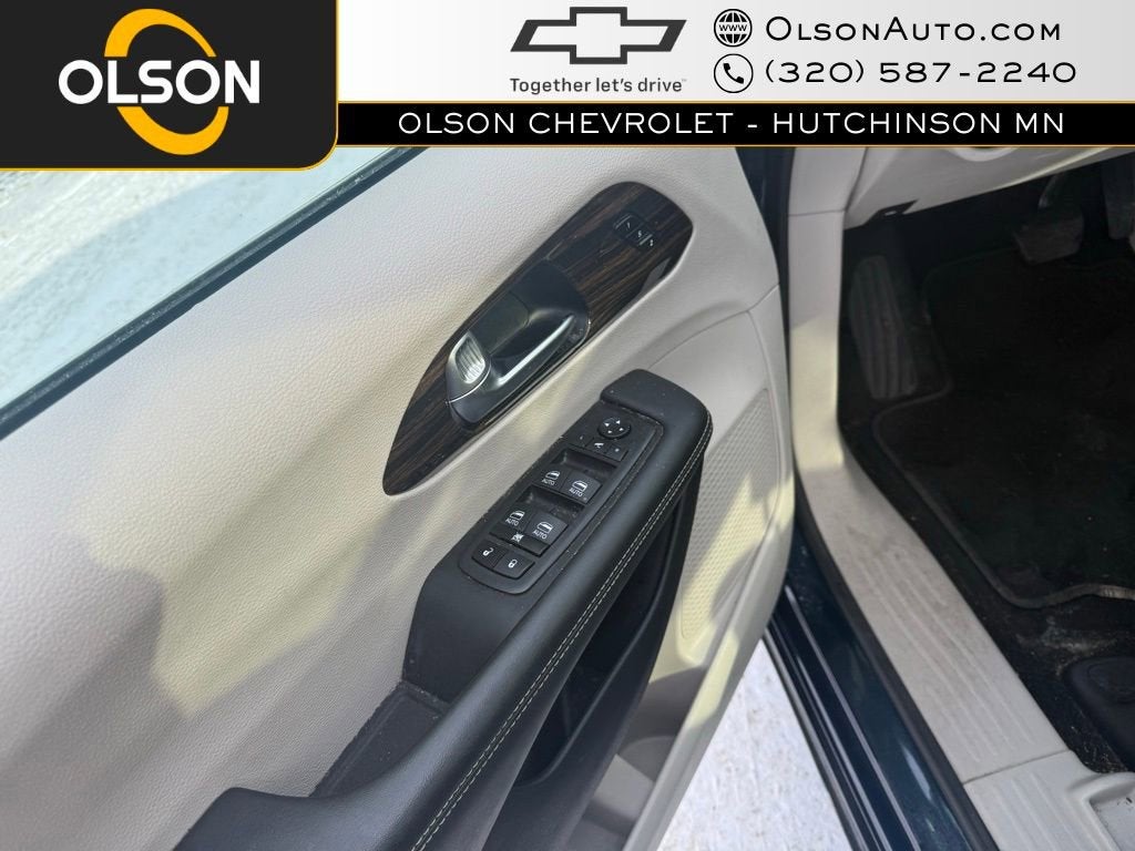 2023 Chrysler Pacifica Hybrid Limited