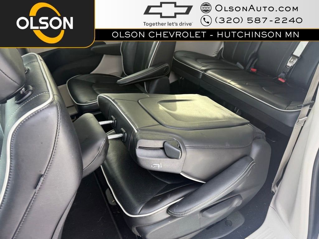 2023 Chrysler Pacifica Hybrid Limited