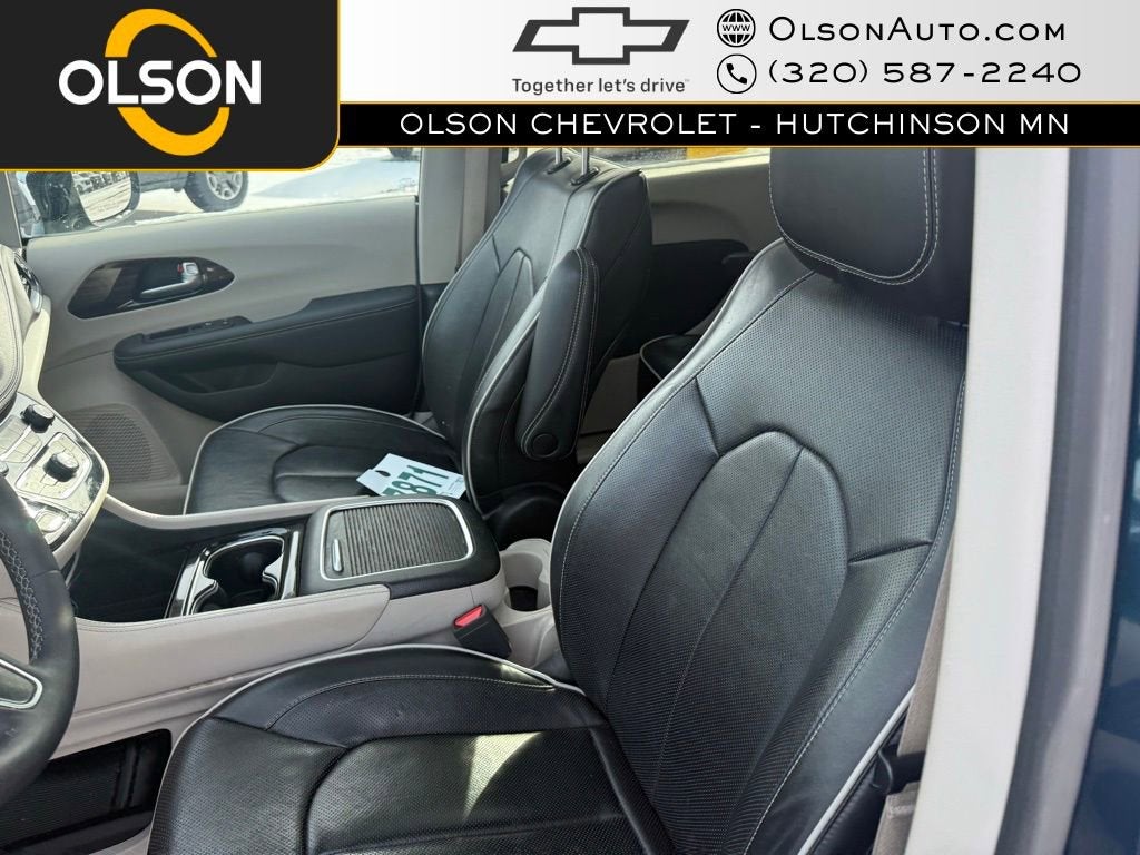 2023 Chrysler Pacifica Hybrid Limited