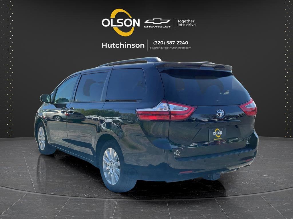 2017 Toyota Sienna XLE 7 Passenger