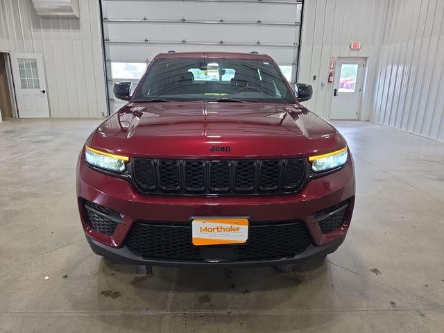 2025 Jeep Grand Cherokee Altitude 4x4
