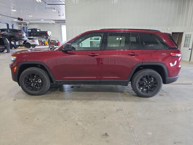 2025 Jeep Grand Cherokee Altitude 4x4