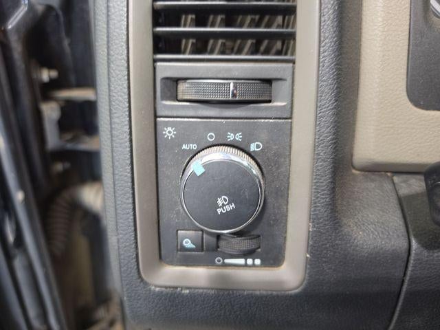 2012 RAM 1500 4WD Quad Cab 6.3 Ft Box Express