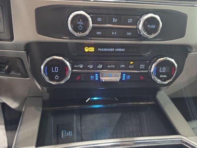 2022 Ford Super Duty F-350 SRW LARIAT 4WD Crew Cab 6.75' Box