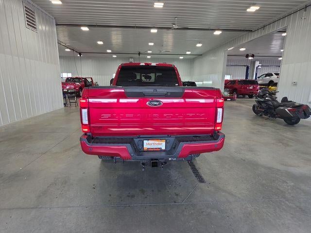 2022 Ford Super Duty F-350 SRW LARIAT 4WD Crew Cab 6.75' Box