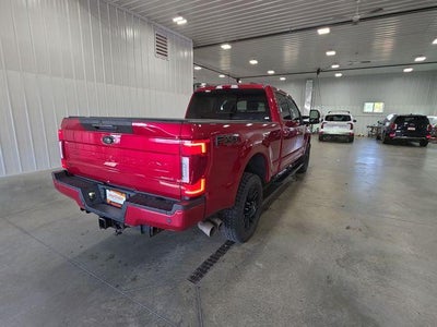 2022 Ford Super Duty F-350 SRW LARIAT 4WD Crew Cab 6.75' Box