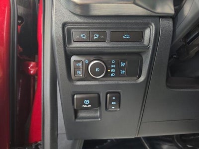 2022 Ford F-150 LARIAT 4WD SuperCrew 5.5' Box