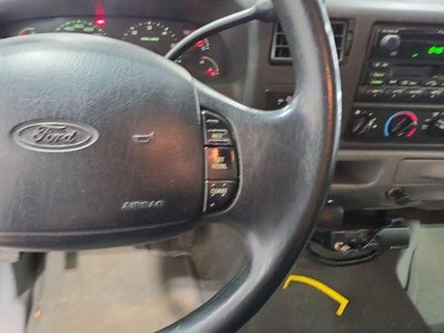 2002 Ford Super Duty F-250 Base
