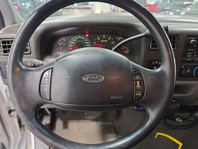 2002 Ford Super Duty F-250 Base