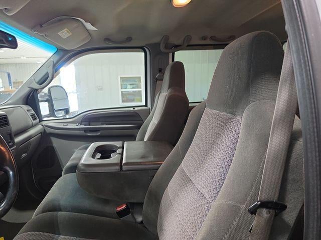2002 Ford Super Duty F-250 Base