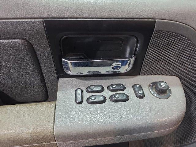 2006 Ford F-150 4WD SuperCab Styleside 5-1/2 Ft Box XLT