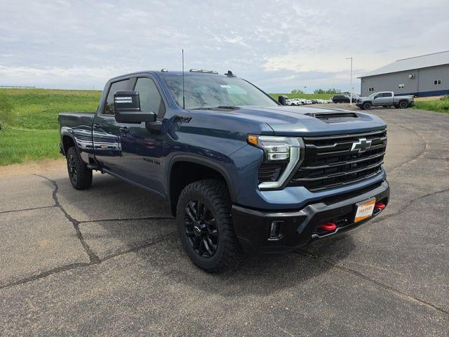 2026 Chevrolet Silverado 3500 HD Crew Cab Long Box 4-Wheel Drive LT