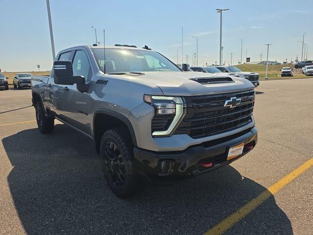 2026 Chevrolet Silverado 3500 HD Crew Cab Standard Box 4-Wheel Drive LT