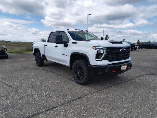 2026 Chevrolet Silverado 3500 HD Crew Cab Standard Box 4-Wheel Drive LT