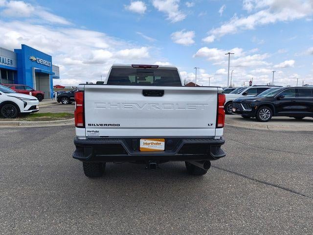 2026 Chevrolet Silverado 3500 HD Crew Cab Standard Box 4-Wheel Drive LT