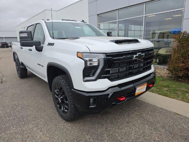 2026 Chevrolet Silverado 3500 HD Crew Cab Standard Box 4-Wheel Drive LT