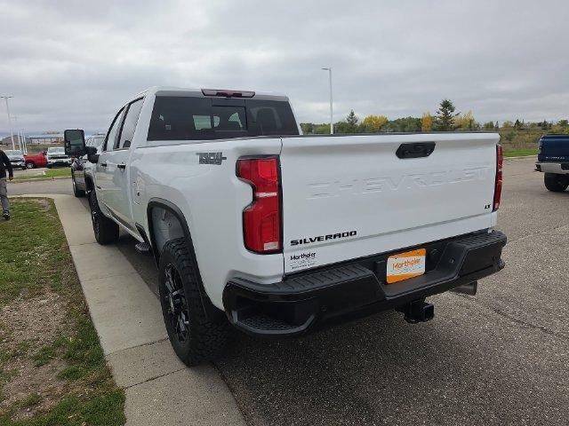 2026 Chevrolet Silverado 3500 HD Crew Cab Standard Box 4-Wheel Drive LT