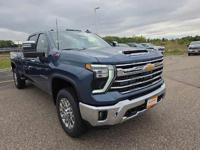 2026 Chevrolet Silverado 3500 HD Crew Cab Long Box 4-Wheel Drive LTZ