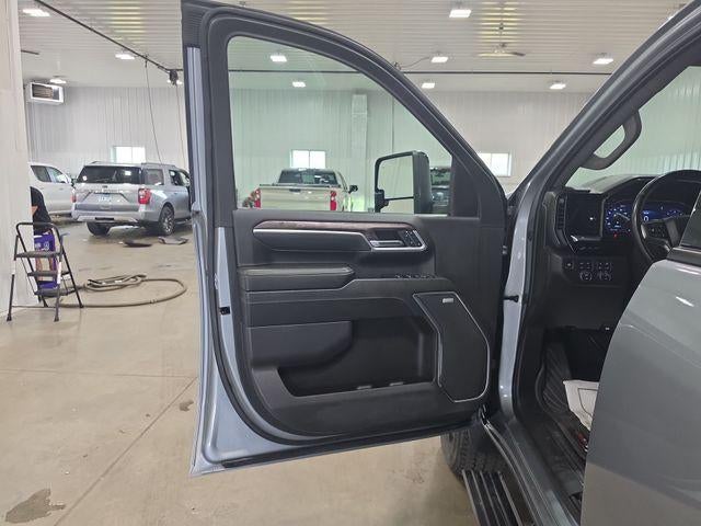 2025 Chevrolet Silverado 3500 HD Crew Cab Standard Box 4-Wheel Drive LTZ