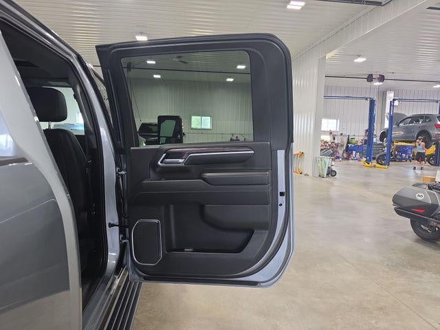 2025 Chevrolet Silverado 3500 HD Crew Cab Standard Box 4-Wheel Drive LTZ