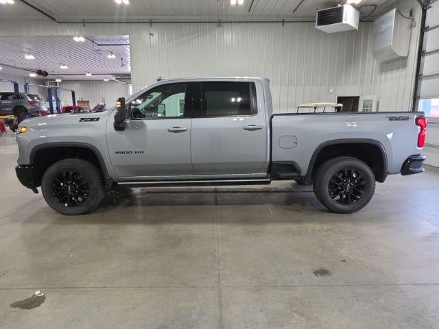 2025 Chevrolet Silverado 3500 HD Crew Cab Standard Box 4-Wheel Drive LTZ