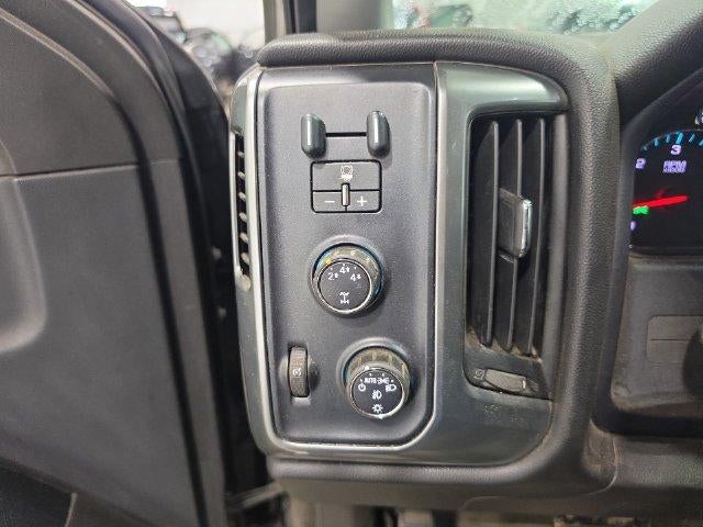 2015 Chevrolet Silverado 3500 HD Crew Cab Standard Box 4-Wheel Drive LT