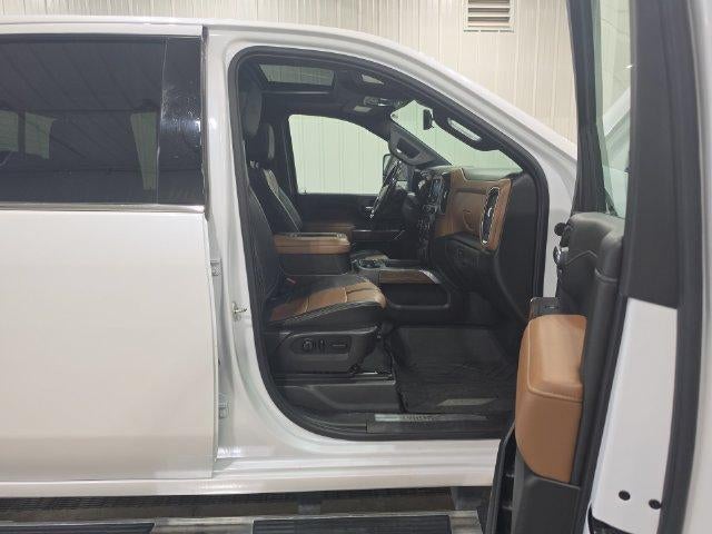 2020 Chevrolet Silverado 2500 HD Crew Cab Standard Box 4-Wheel Drive High Country