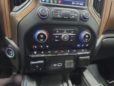 2021 Chevrolet Silverado 3500 HD Crew Cab Standard Box 4-Wheel Drive High Country