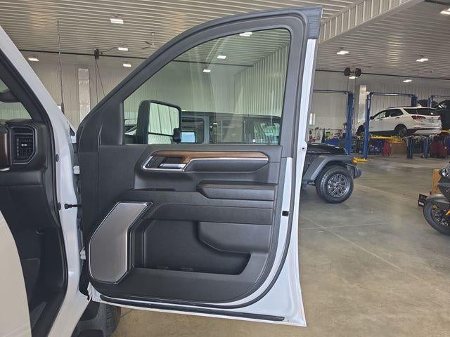 2024 Chevrolet Silverado 3500 HD Crew Cab Standard Box 4-Wheel Drive High Country