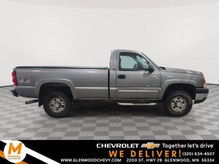 2006 Chevrolet Silverado 2500 HD 4WD Regular Cab Long Box Work Truck