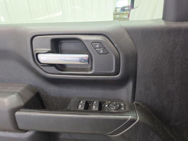 2022 Chevrolet Silverado 1500 LTD Crew Cab Short Box 4-Wheel Drive Custom Trail Boss