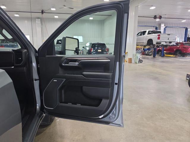 2024 Chevrolet Silverado 1500 Crew Cab Standard Box 4-Wheel Drive LTZ