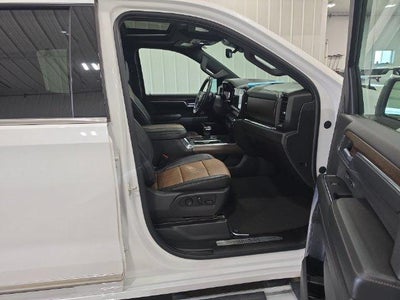 2024 Chevrolet Silverado 1500 Crew Cab Short Box 4-Wheel Drive High Country