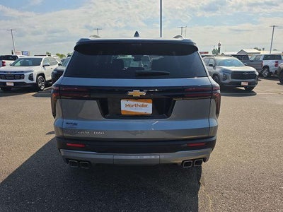 2027 Chevrolet Traverse LT w/2LT