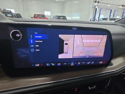 2025 Chevrolet Suburban 4WD High Country