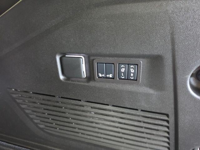 2025 Chevrolet Suburban 4WD High Country