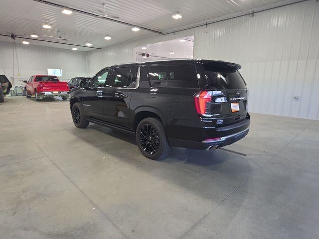 2025 Chevrolet Suburban 4WD High Country