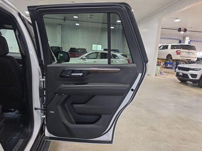 2025 Chevrolet Tahoe 4WD High Country