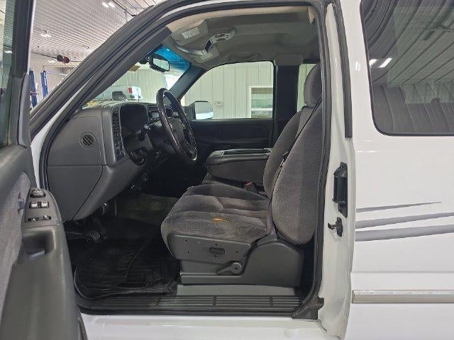 2003 GMC Sierra 2500 HD Base