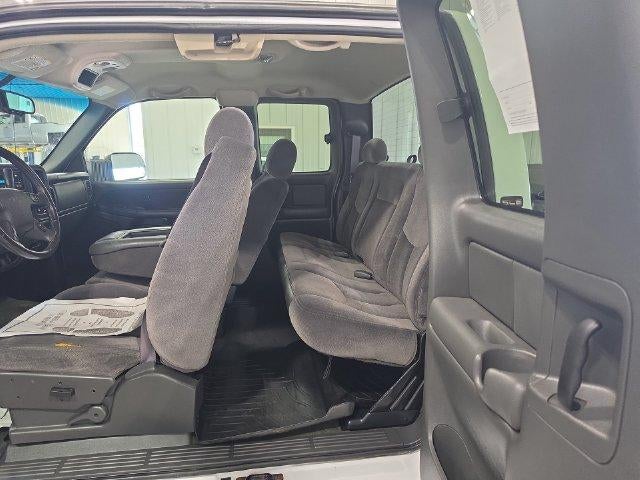 2003 GMC Sierra 2500 HD Base