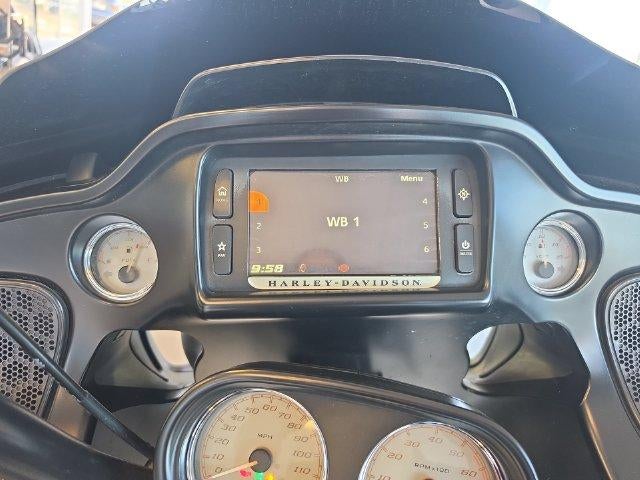 2018 HARLEY DAVIDSON ROAD GLIDE Base