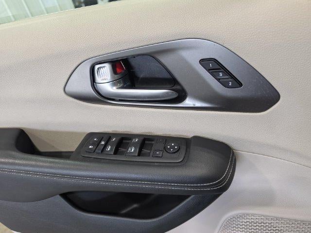 2024 Chrysler Pacifica Touring L FWD