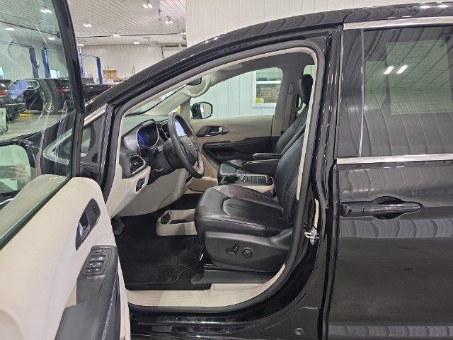 2024 Chrysler Pacifica Touring L FWD
