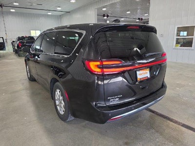 2024 Chrysler Pacifica Touring L FWD