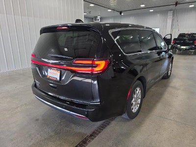 2024 Chrysler Pacifica Touring L FWD