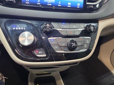 2024 Chrysler Pacifica Touring L FWD