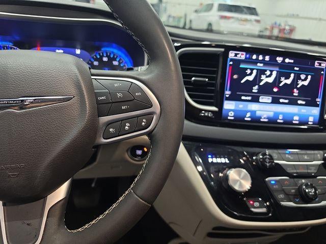 2024 Chrysler Pacifica Touring L FWD