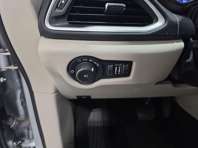 2024 Chrysler Pacifica Touring L FWD