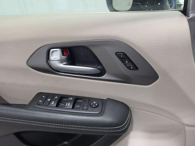 2024 Chrysler Pacifica Touring L FWD