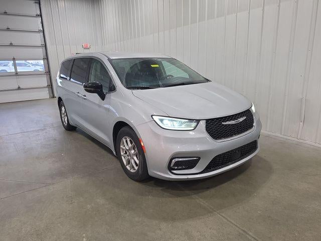2024 Chrysler Pacifica Touring L FWD